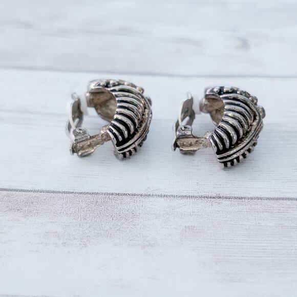 Vintage Clip On Earrings Very Large Chunky Statement Earrings - Picture 11 of 11